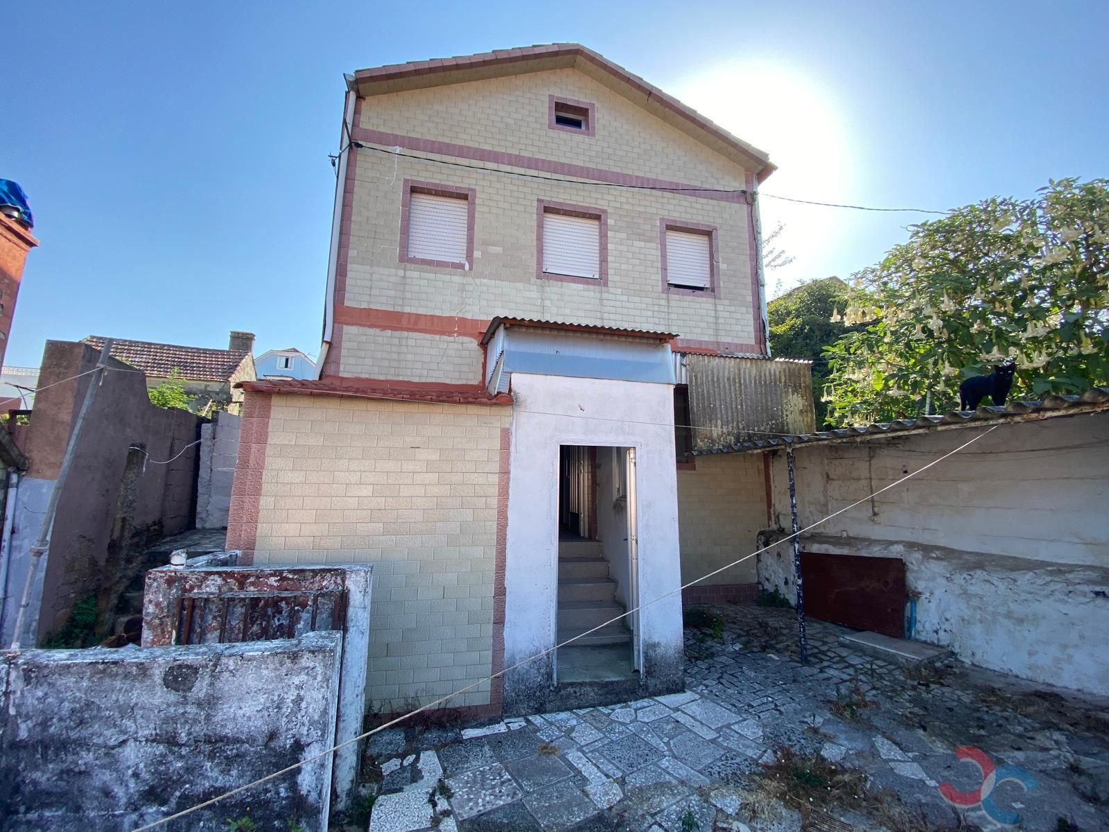 Vista exterior de Casa o chalet en venta en Pontevedra Capital  con Trastero