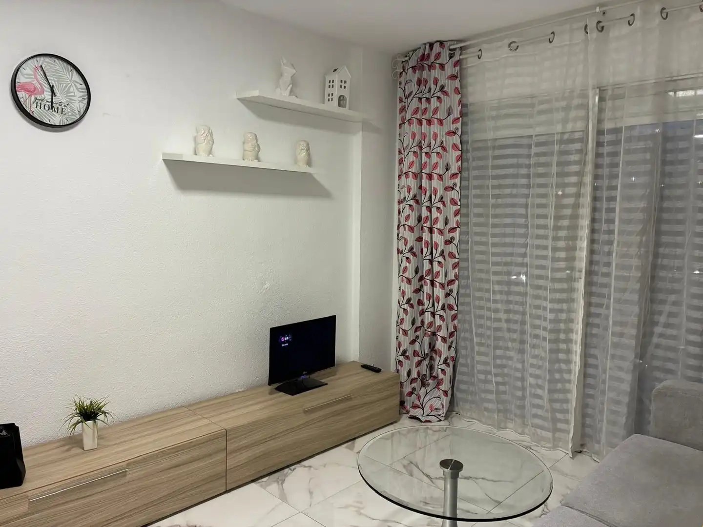 Sala de estar de Apartamento de alquiler en Finestrat con Aire acondicionado, Jardín privado y Terraza
