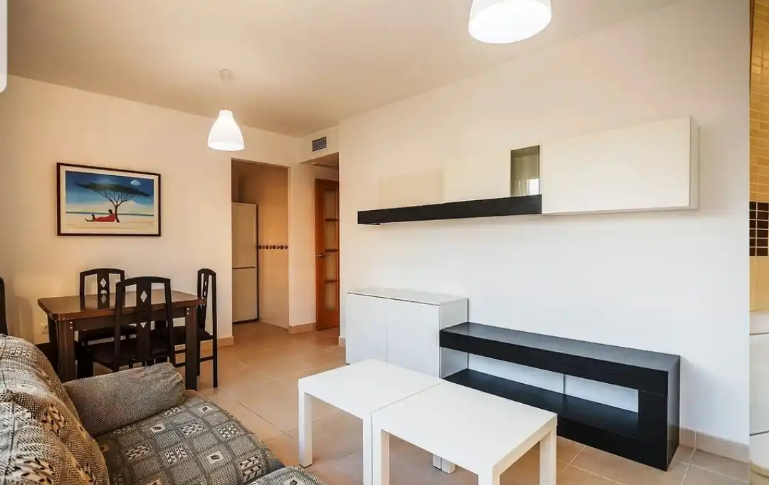 Sala de estar de Piso de alquiler en Roquetas de Mar con Aire acondicionado, Calefacción y Amueblado
