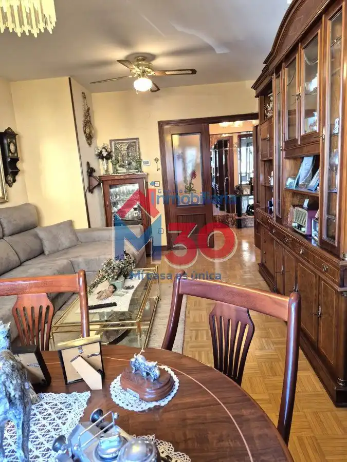 Sala de estar de Piso en venta en Miranda de Ebro con Calefacción, Parquet y Terraza