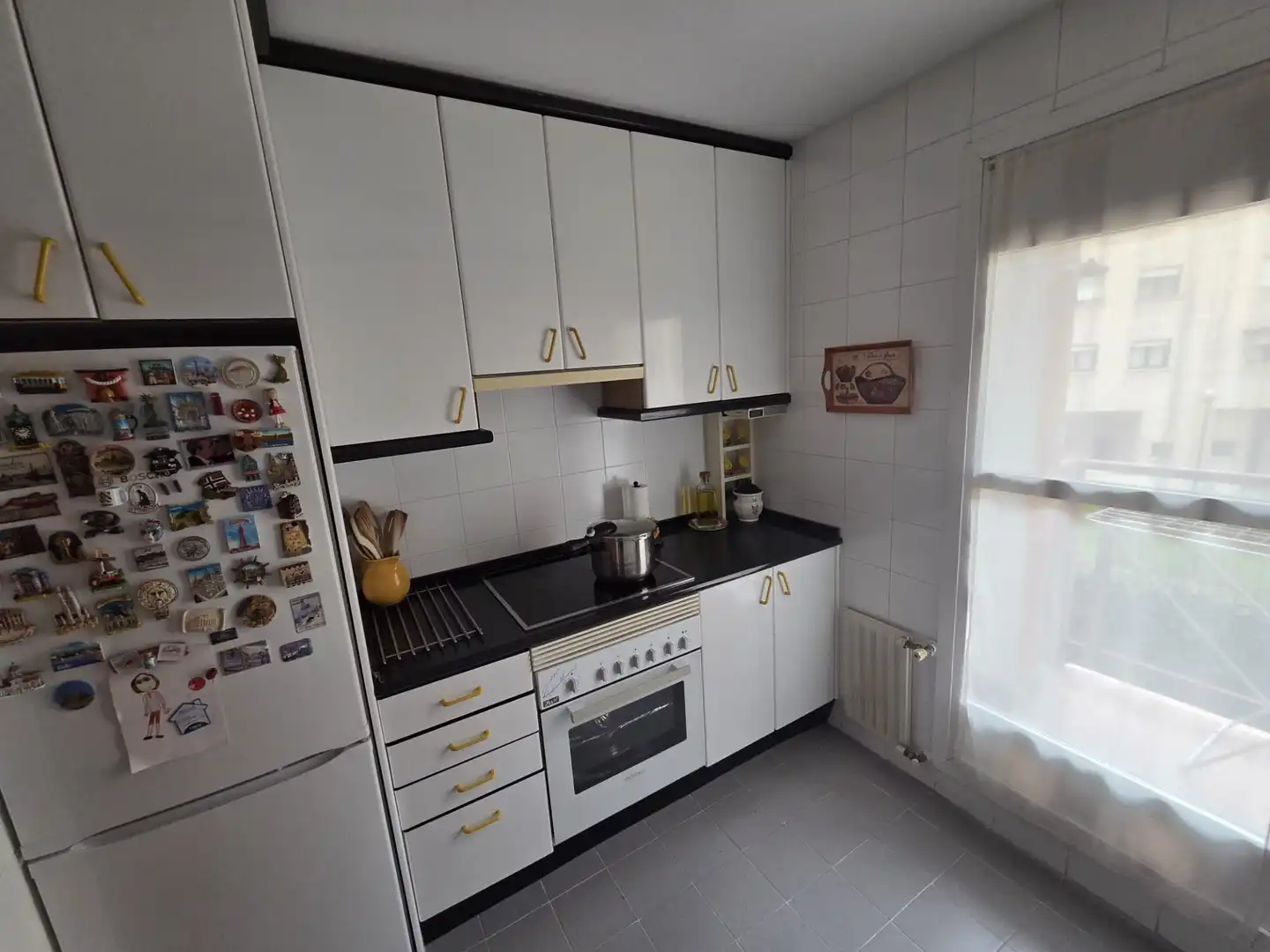 Küche von Wohnung zum Verkauf in Madrid mit Heizung