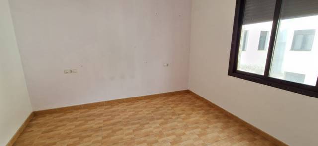 Piso en Venta en Calle Antonio Machado en Almodóvar del Río