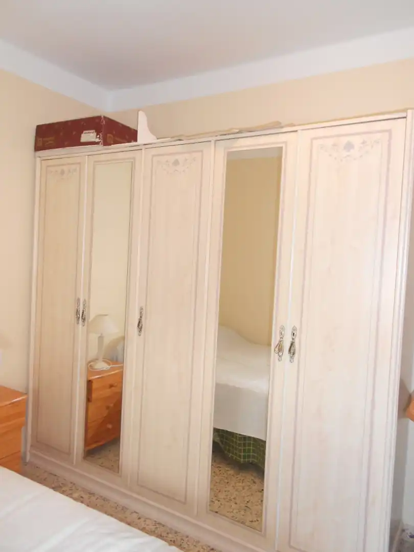 Habitación de Piso de alquiler en  Logroño con Calefacción, Amueblado y Horno
