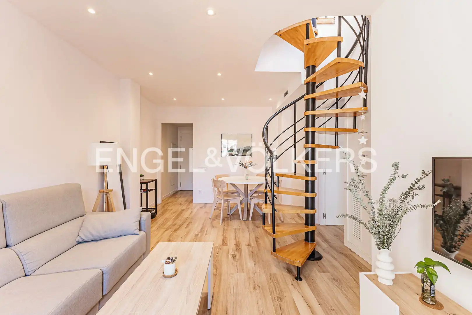 Vista exterior de Ático en venta en Barcelona con Aire acondicionado, Calefacción y Terraza