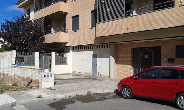 Local comercial en Venta en Calle Miguel Servet en Daimiel