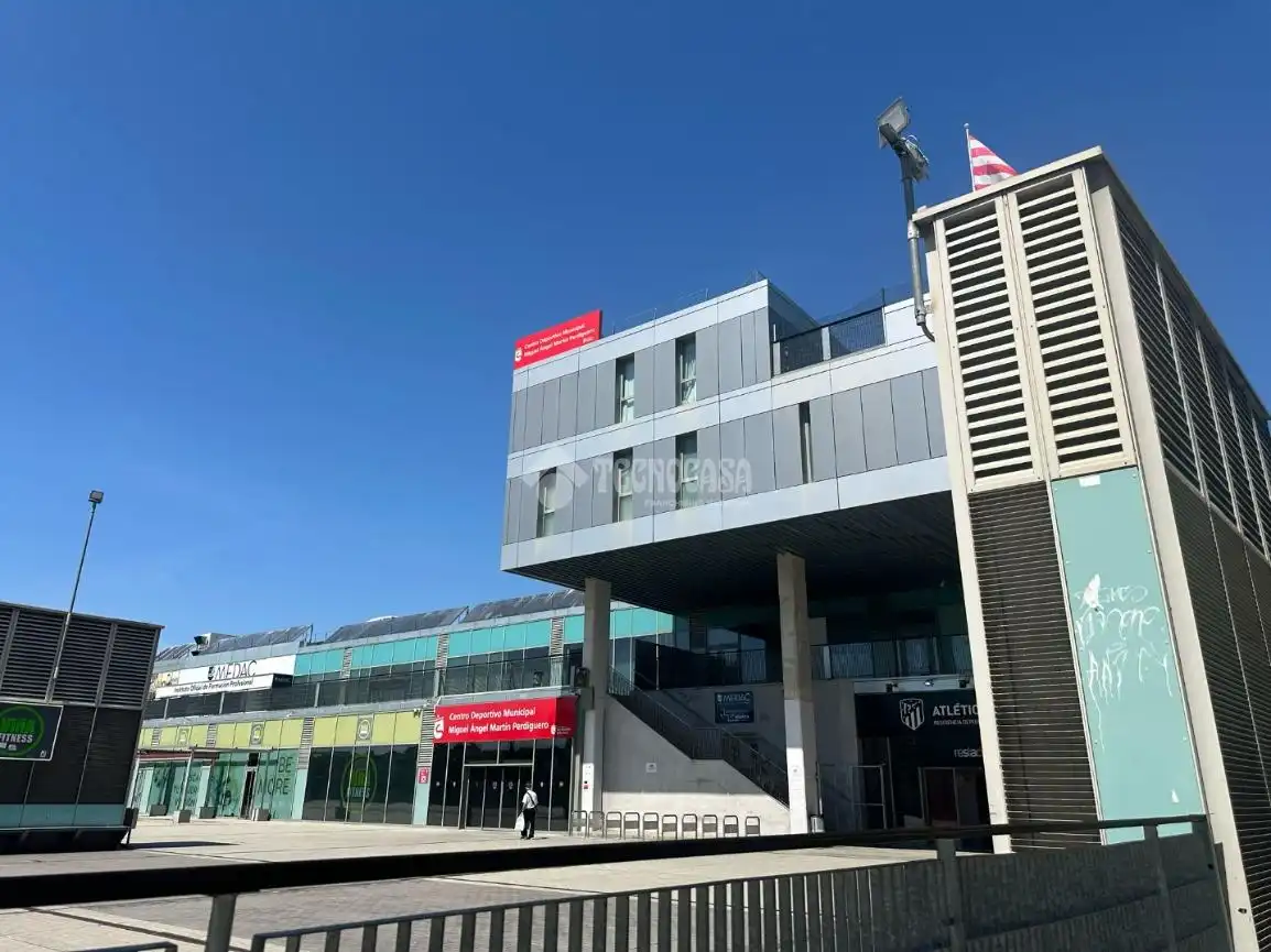 Vista exterior de Pis en venda en San Sebastián de los Reyes amb Terrassa i Balcó