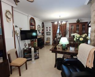 Sala d'estar de Casa o xalet en venda en Úbeda amb Terrassa i Balcó