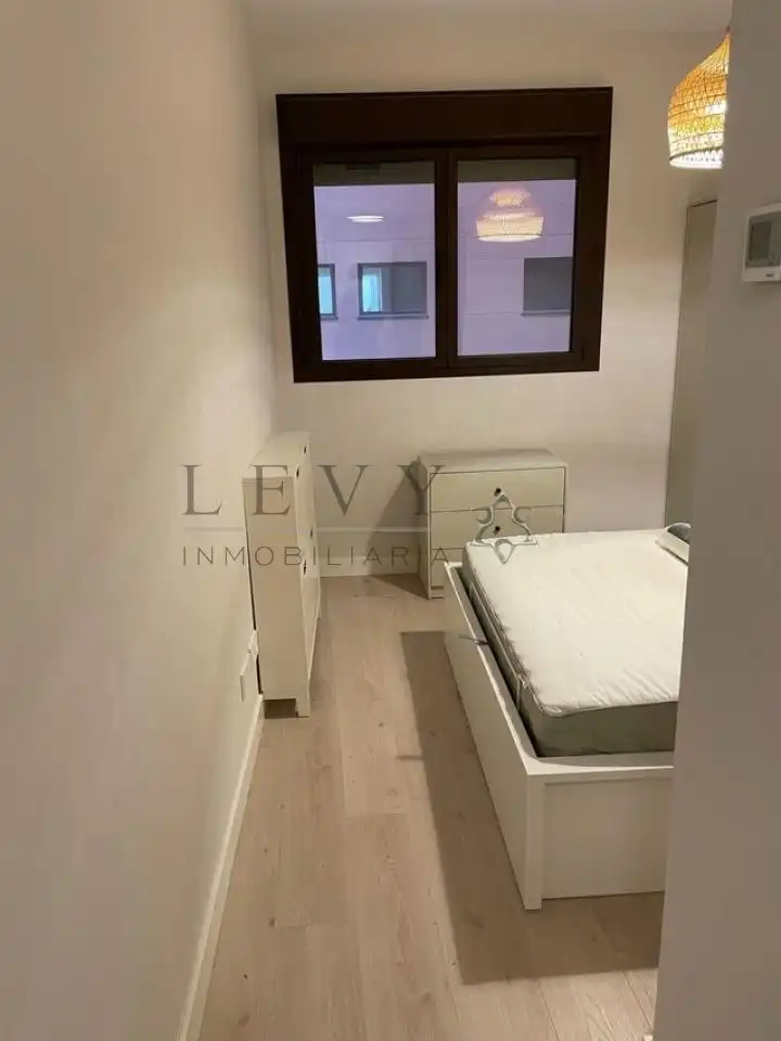 Habitación de Piso en venta en Málaga con Calefacción, Trastero y Piscina