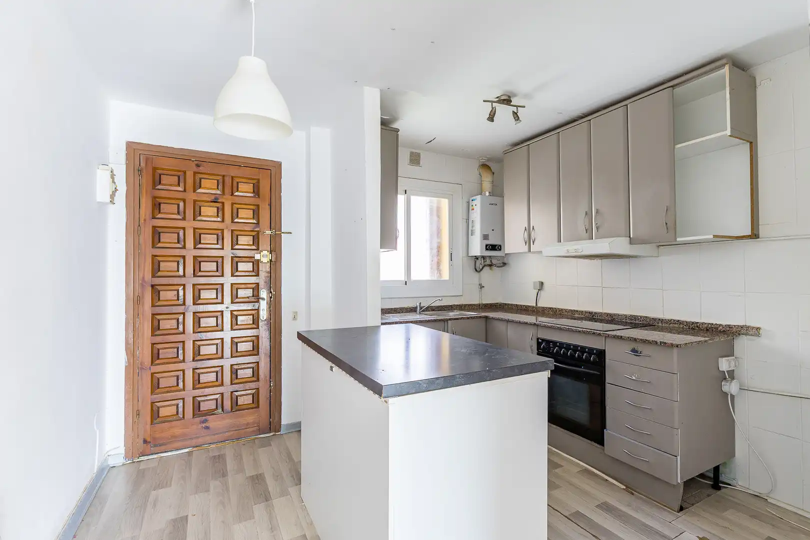 Piso con terraza en venta en Vallpineda - Rocamar, imagen 8