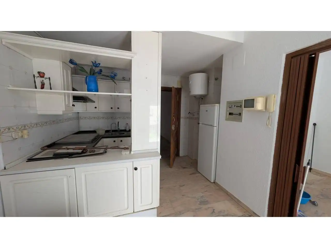 Cocina de Apartamento en venta en Cabra con Balcón
