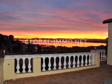Villa avec piscine à vendre à Carrer Lisip