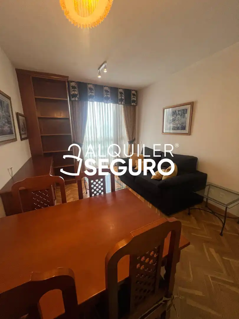 Living room of Flat for rent in Arganda del Rey  with Air Conditioner, Swimming Pool and Furnished