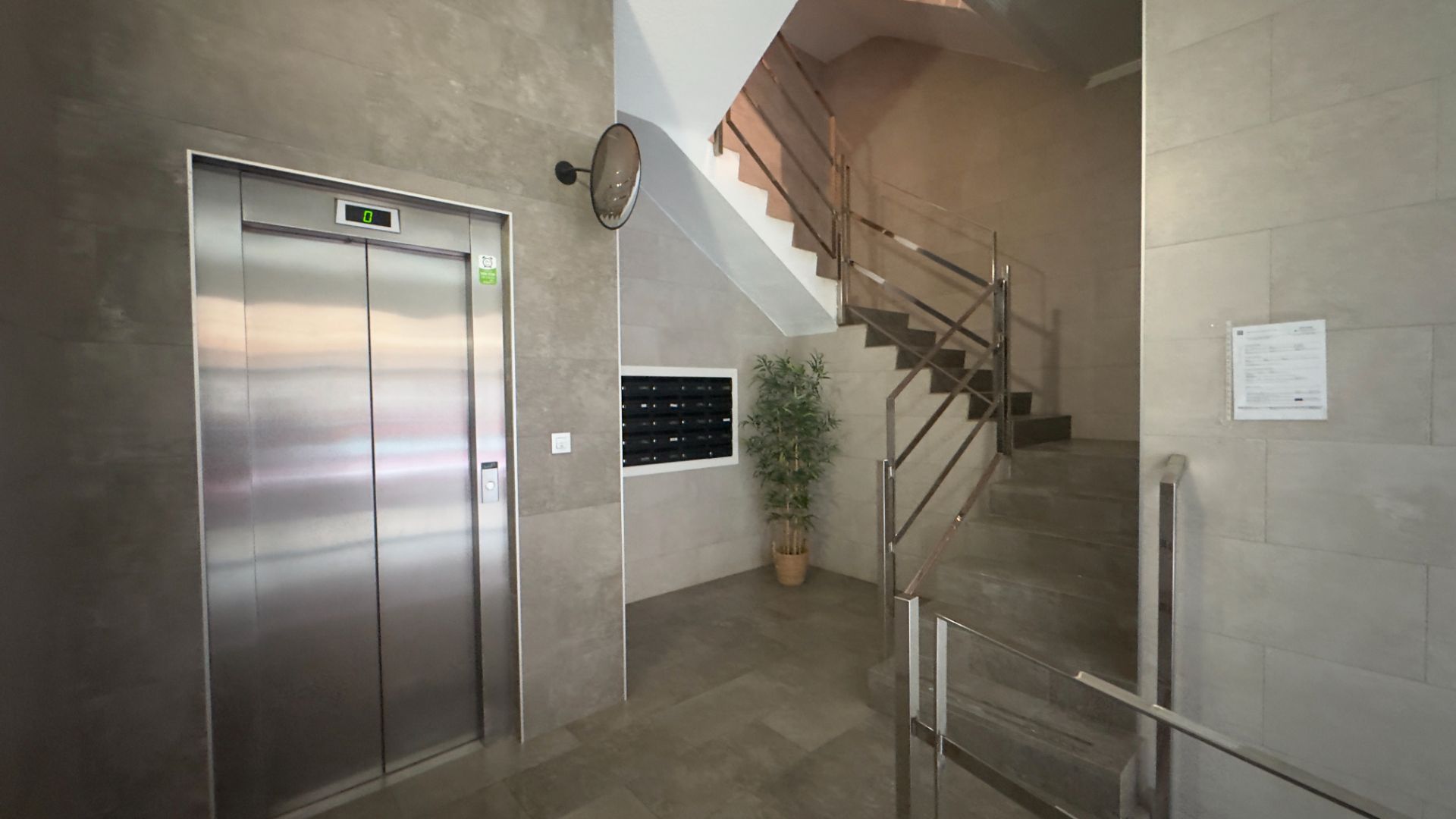 Piso en venta en  Valencia Capital con Amueblado y Balcón