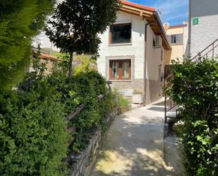 Vista exterior de Casa o xalet en venda en Cercedilla amb Aire condicionat i Moblat