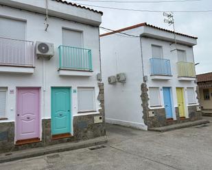 Vista exterior de Casa o xalet en venda en San Román de los Montes amb Aire condicionat, Calefacció i Moblat