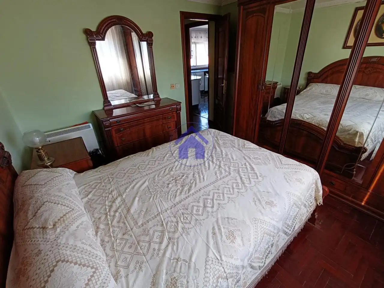 Bedroom of Flat for sale in Vigo   with Heating, Parquet flooring and Furnished
