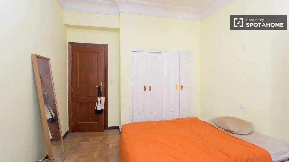 Room in Castellana