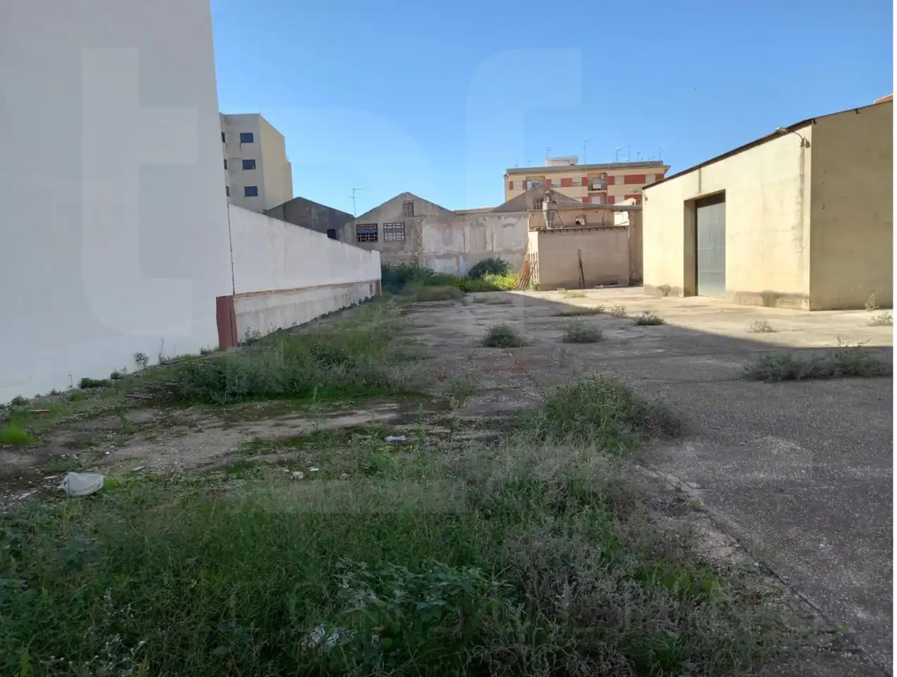 Nave industrial en venta en Carcaixent
