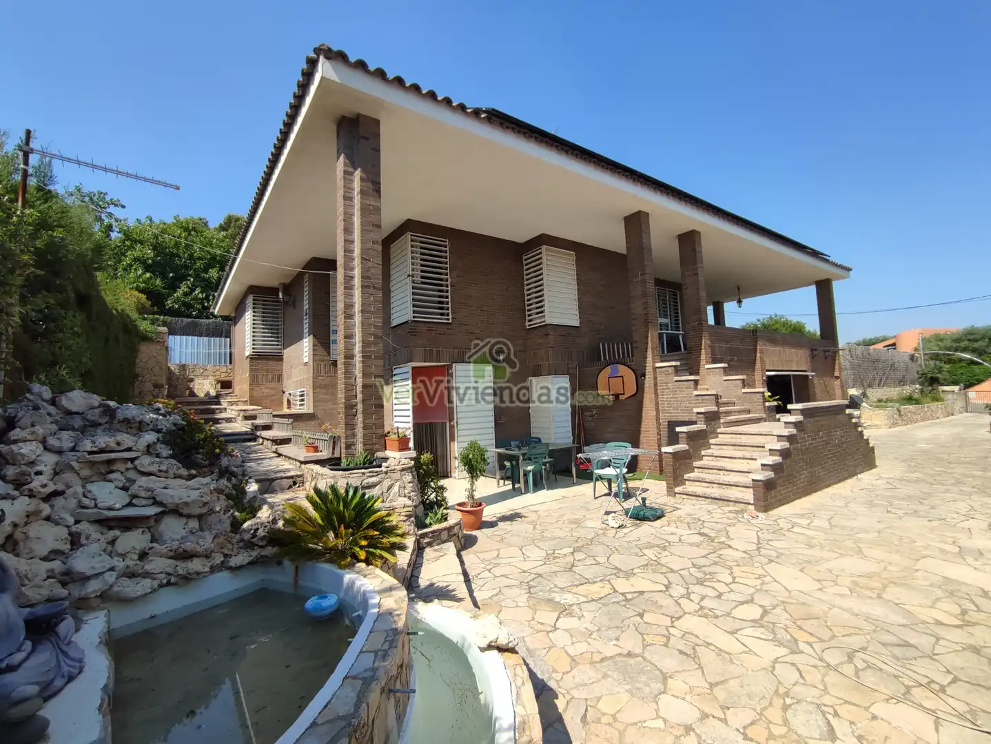 Houses for sale in Ronda Montmany, 36, Pallejà