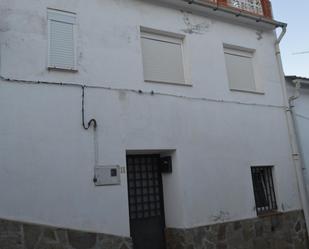Vista exterior de Casa o xalet en venda en Uclés amb Aire condicionat, Terrassa i Traster