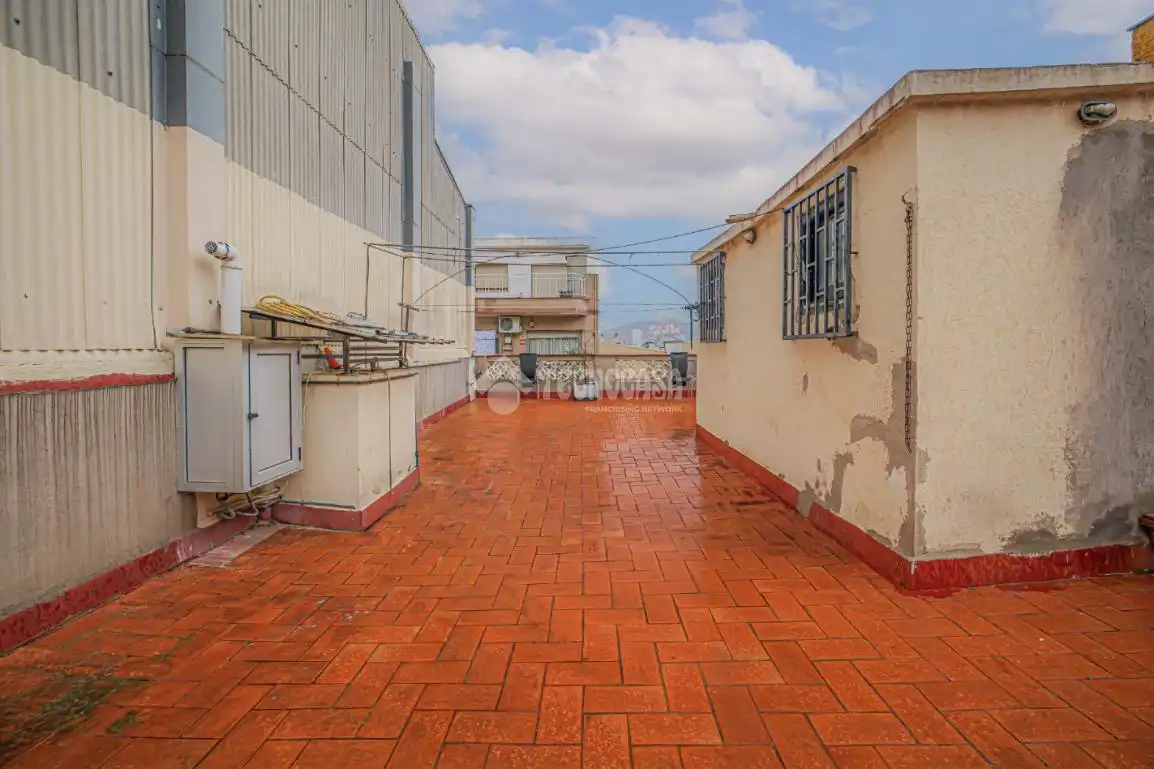 Terraza de Piso en venta en Santa Coloma de Gramenet