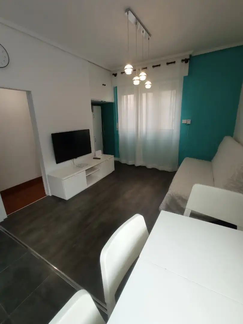 Living room of Flat for sale in Bilbao   with Heating, Furnished and Oven