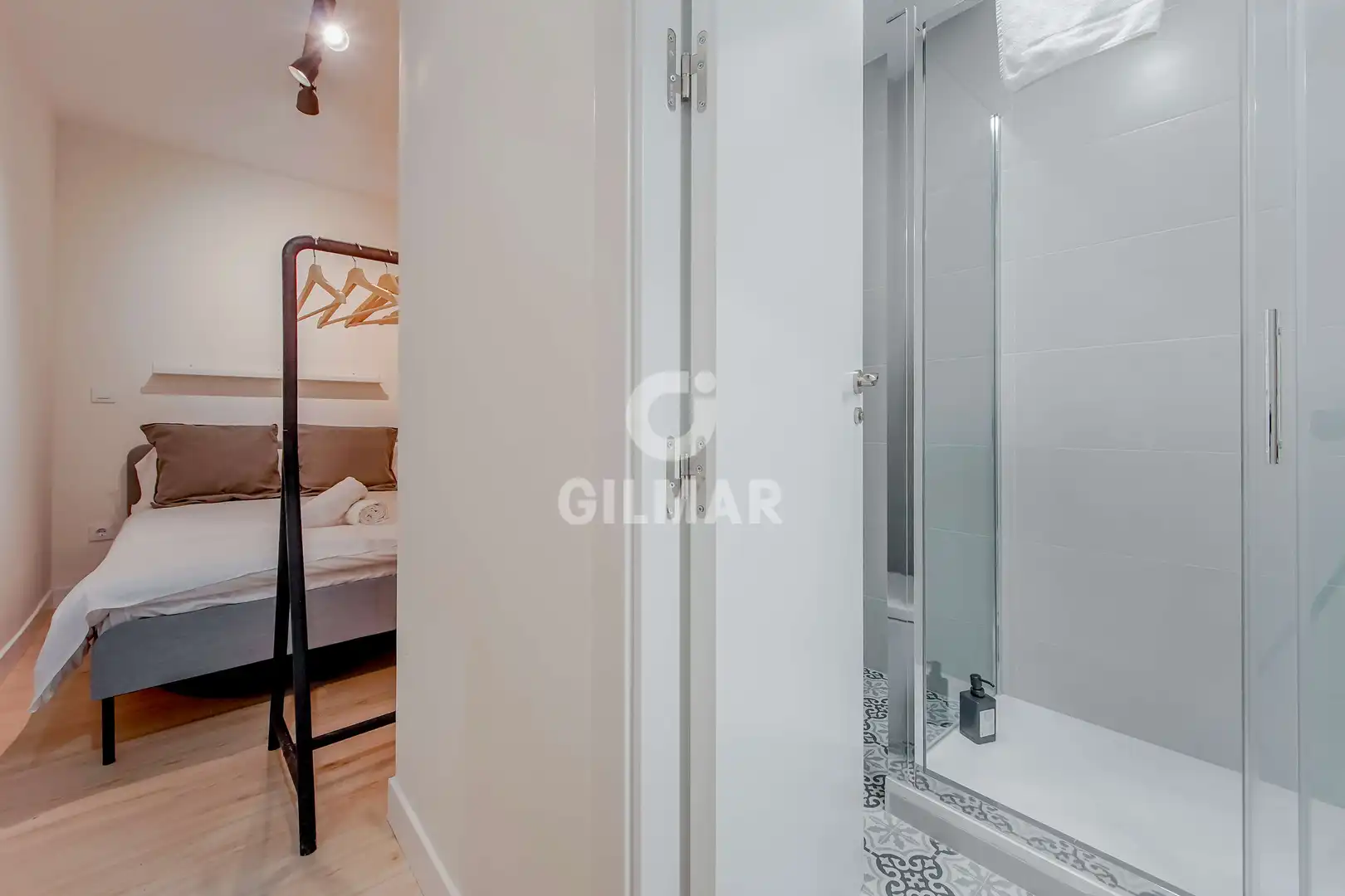 Habitación de Piso en venta en Madrid con Calefacción