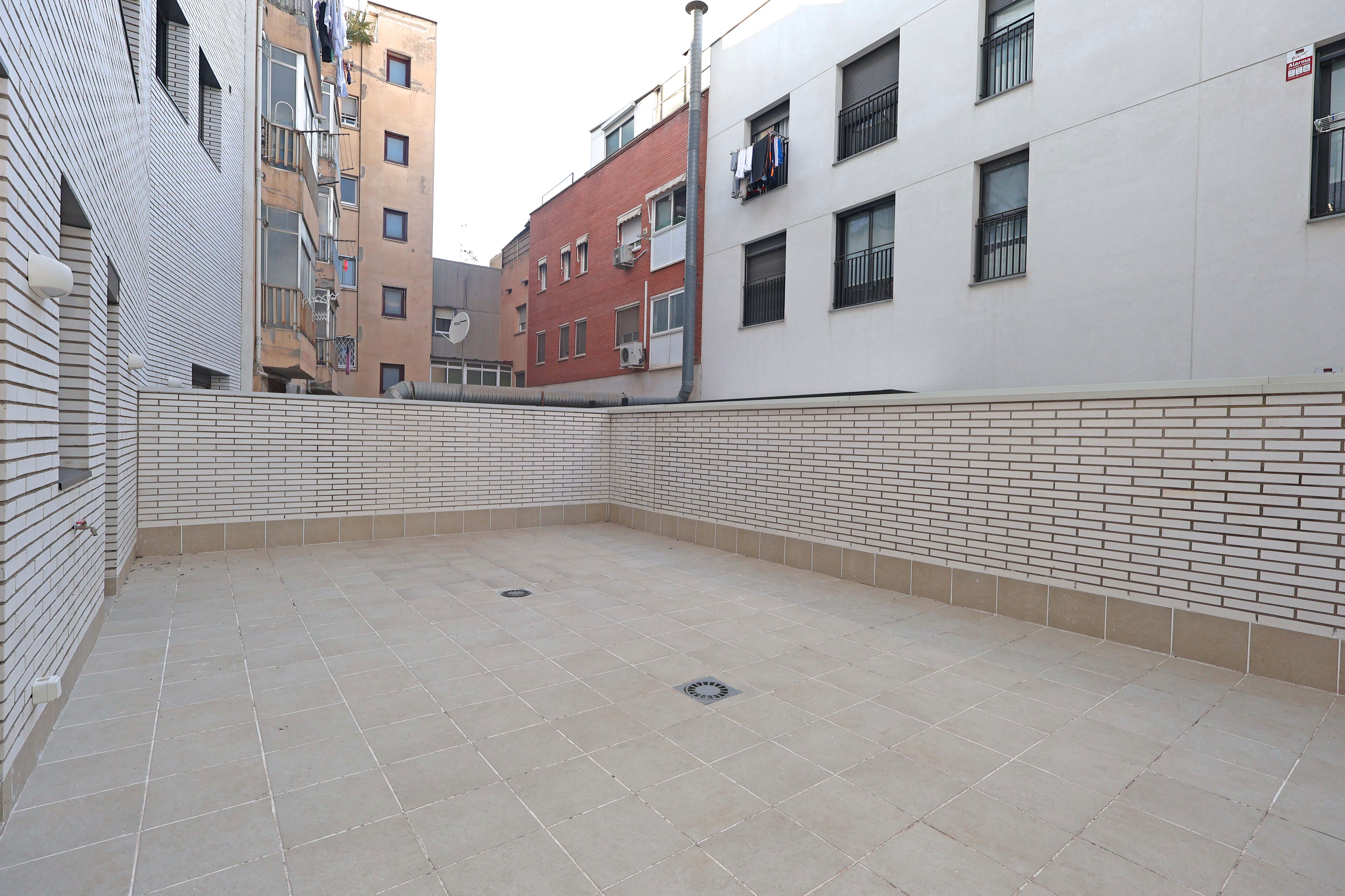 Terraza de Planta baja en venta en L'Hospitalet de Llobregat con Terraza y Trastero