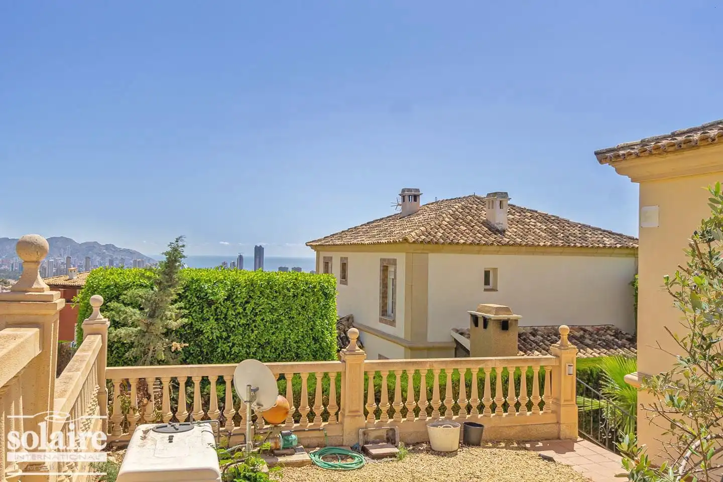 Jardín de Casa o chalet en venta en Finestrat con Aire acondicionado, Jardín privado y Terraza
