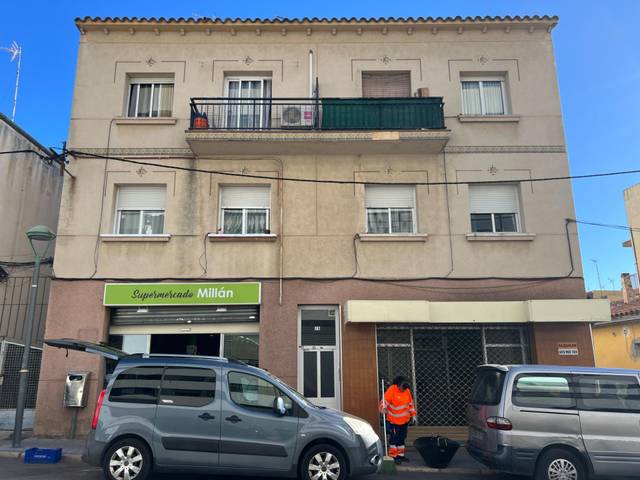 Local comercial en Alquiler en Carrer Falset en Torreforta