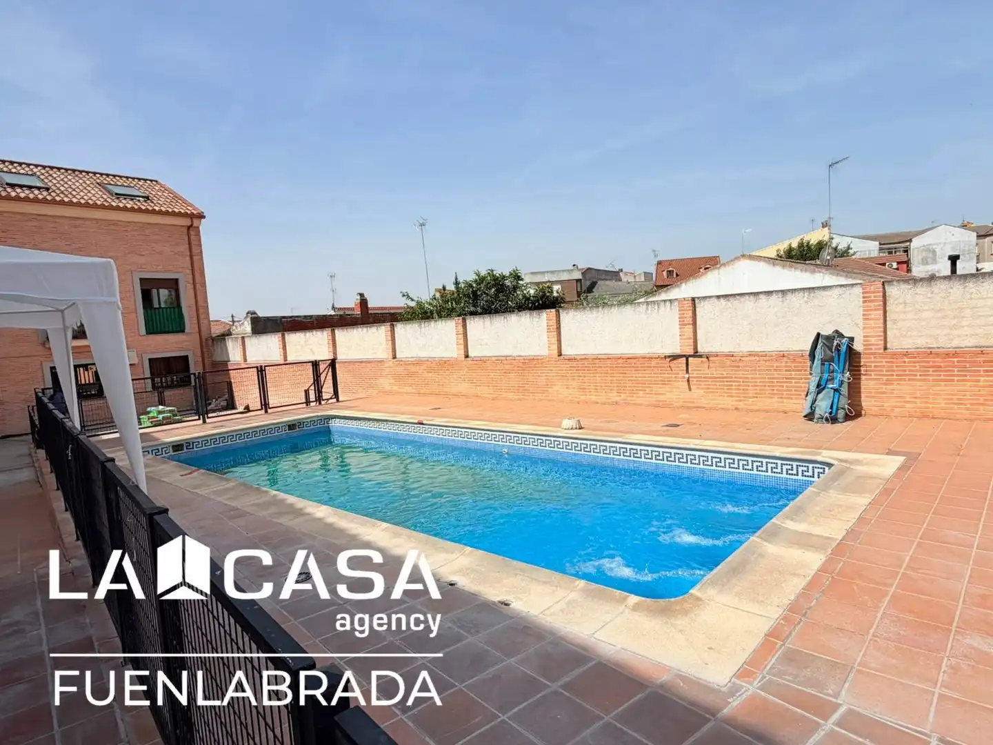 Swimming pool of Duplexes for sale in El Viso de San Juan  with Heating, Swimming Pool and Balcony