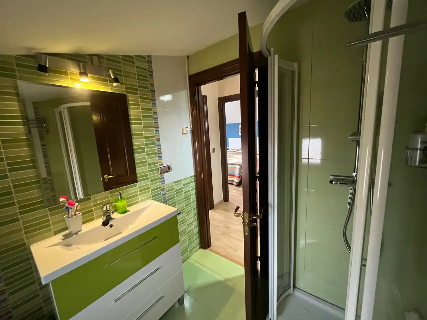 Bany de Casa o xalet en venda en Zaragoza amb Aire condicionat, Calefacció i Jardí privat