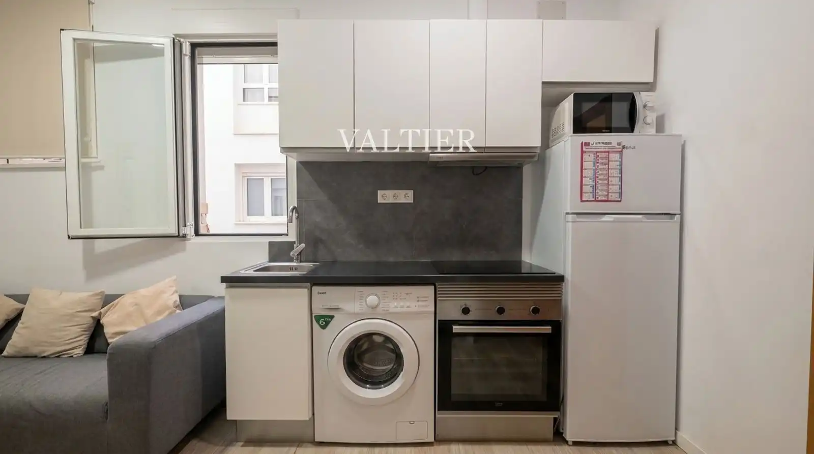 Flat with lift to rent in Fernández de los Ríos, imagen 2