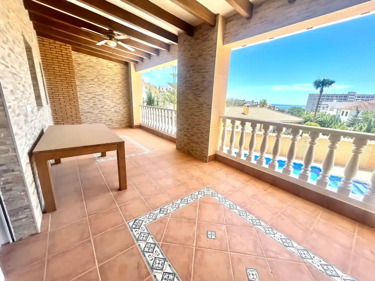 Villa avec terrasse à vendre à Urbanizacion CALARREONA, imagen 4