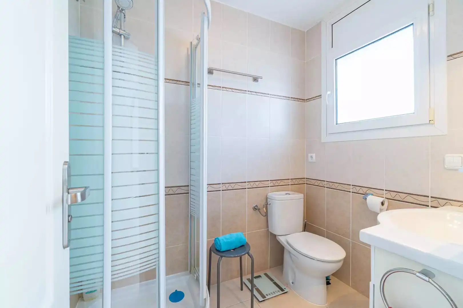 Bany de Casa o xalet en venda en Empuriabrava amb Aire condicionat, Terrassa i Piscina