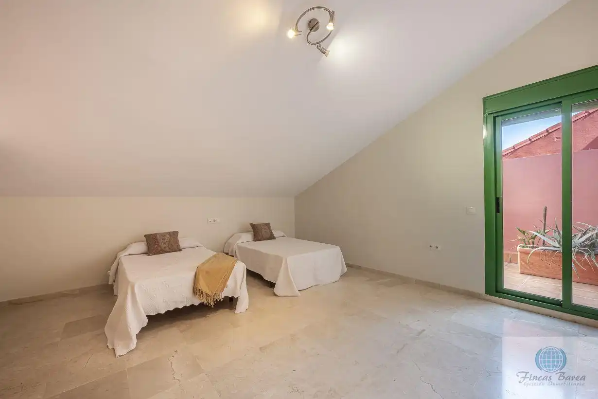 Habitación de Ático en venta en Fuengirola con Aire acondicionado, Terraza y Trastero