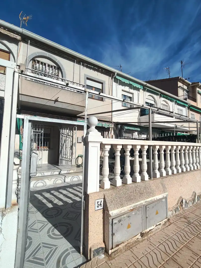 Exterior view of Houses for sale in Santa Pola  with Private garden and Furnished