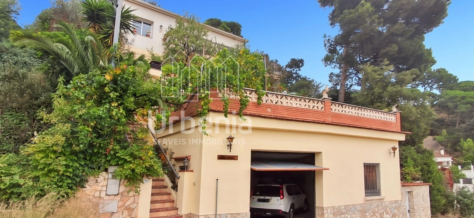 Exterior view of House or chalet for sale in Sant Cebrià de Vallalta  with Terrace and Storage room