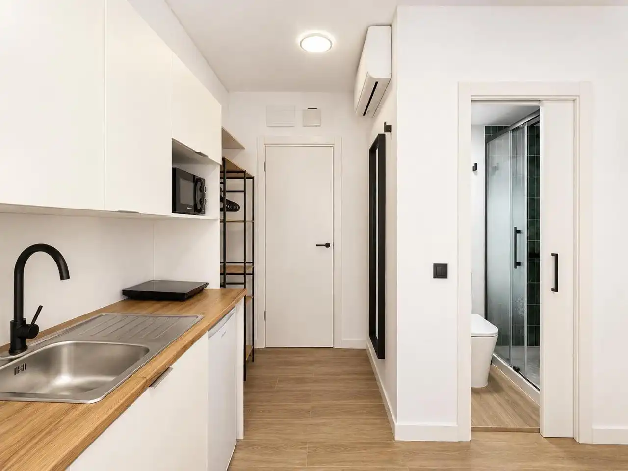 Kitchen of Study for rent in Valladolid  with Air Conditioner and Furnished