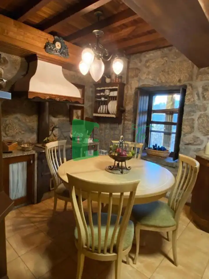 Casa rústica con terraza en venta en Vilamarín, imagen 2