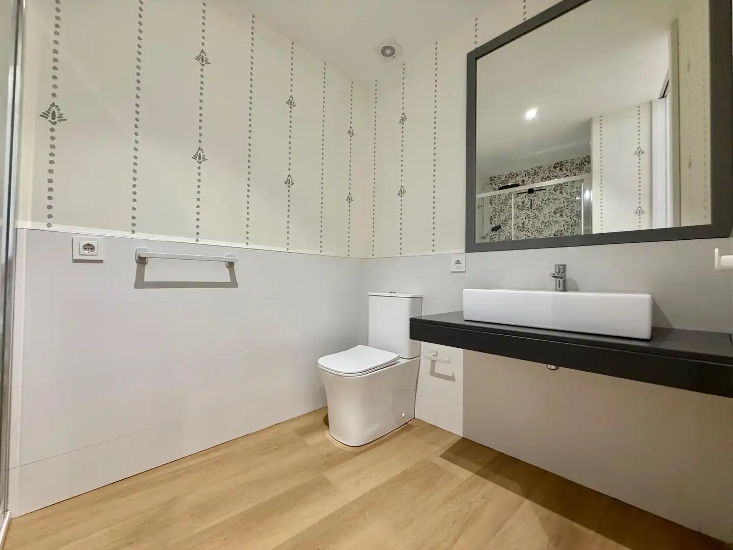 Badezimmer von Erdgeschoss zur Miete in Seseña mit Klimaanlage, Heizung und Alarm