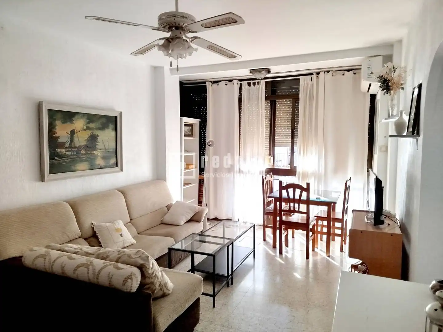 Living room of Flat for rent in Sevilla  with Air Conditioner, Terrace and Furnished