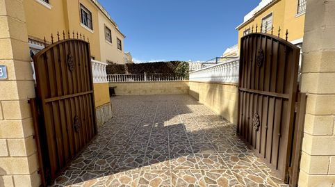 Foto 3 de Casa adosada en venta en Rojales, Alicante