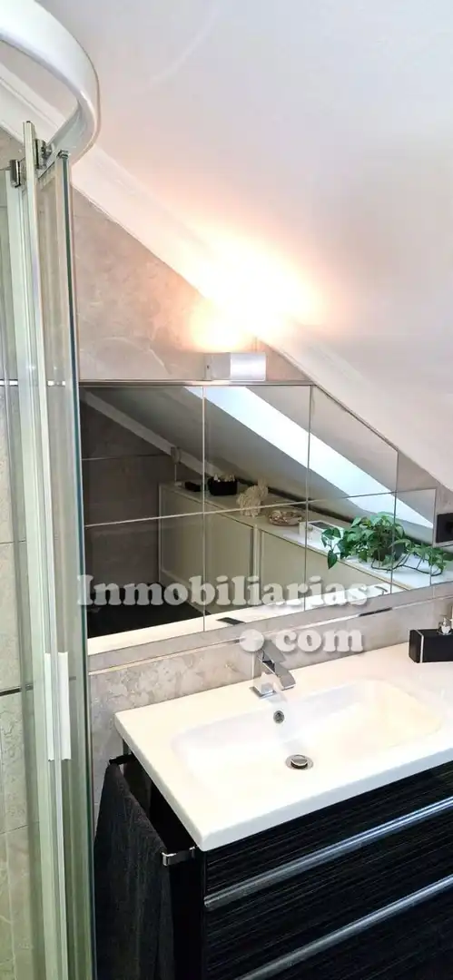 Habitación de Ático en venta en Castro-Urdiales con Calefacción, Parquet y Trastero