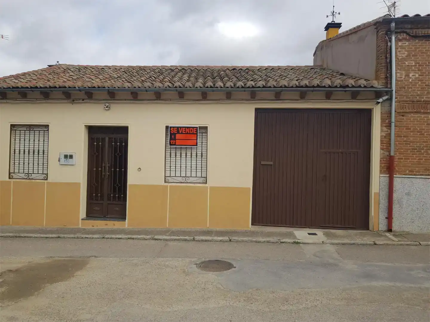 Vista exterior de Planta baixa en venda en Macotera amb Traster