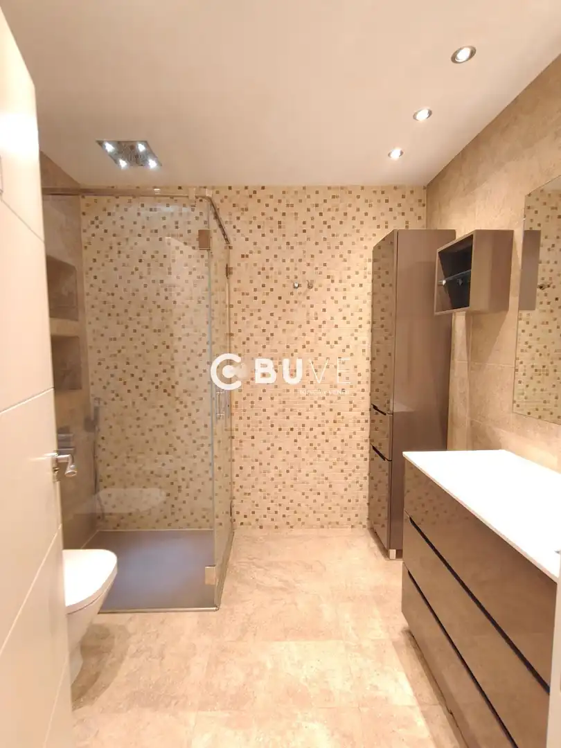 Bathroom of Houses for sale in Madrid  with Air Conditioner and Heating
