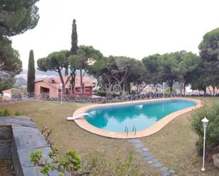 Swimming pool of Apartment to rent in Arenys de Munt  with Heating, Private garden and Parquet flooring