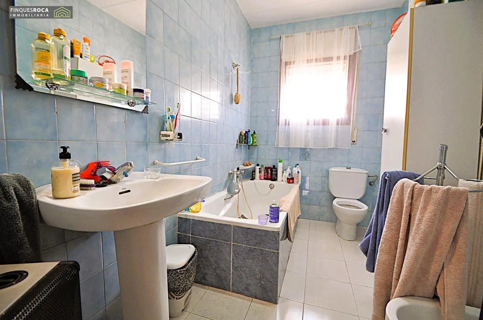 Baño de Casa o chalet en venta en L'Aldea con Aire acondicionado, Calefacción y Jardín privado