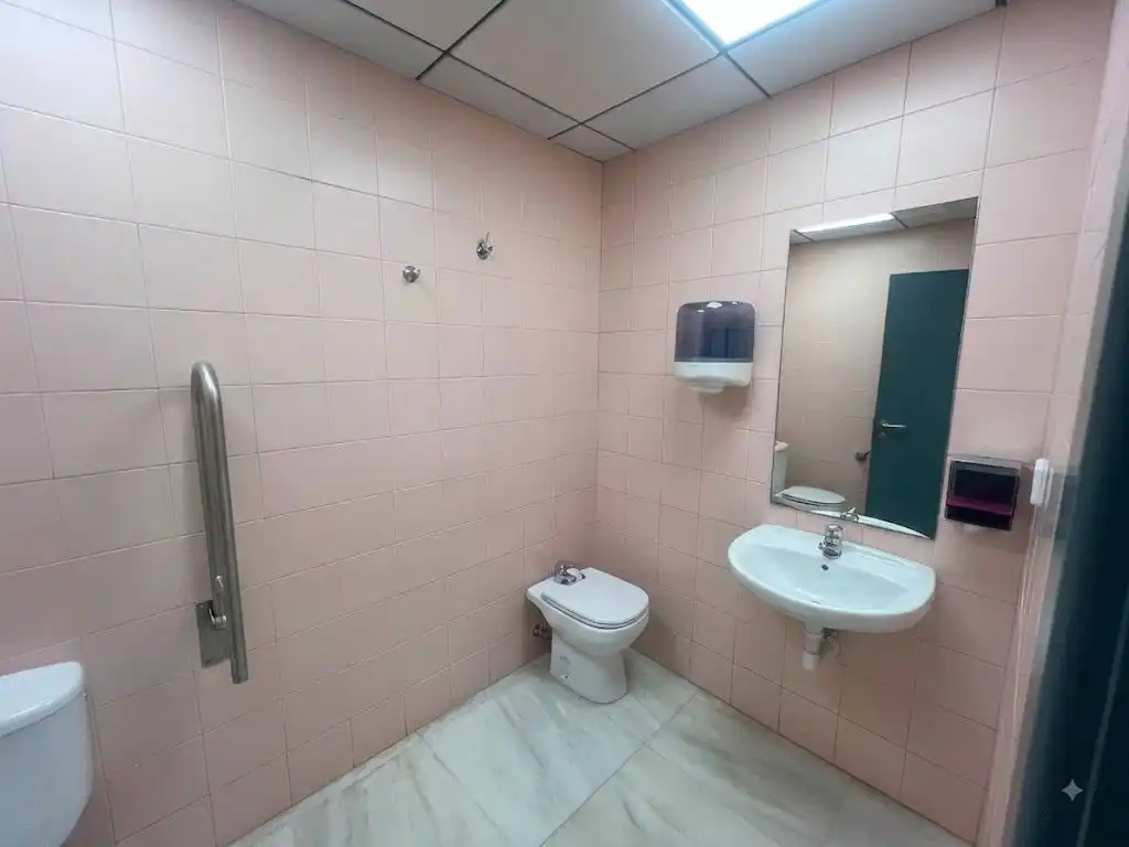 Badezimmer von Geschaftsraum zur Miete in Málaga