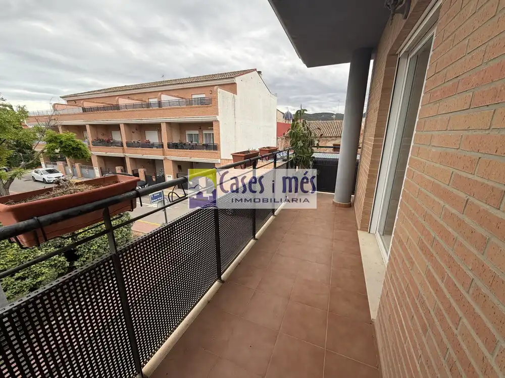Terrasse von Einfamilien-Reihenhaus zum Verkauf in Albalat dels Tarongers mit Klimaanlage, Heizung und Terrasse